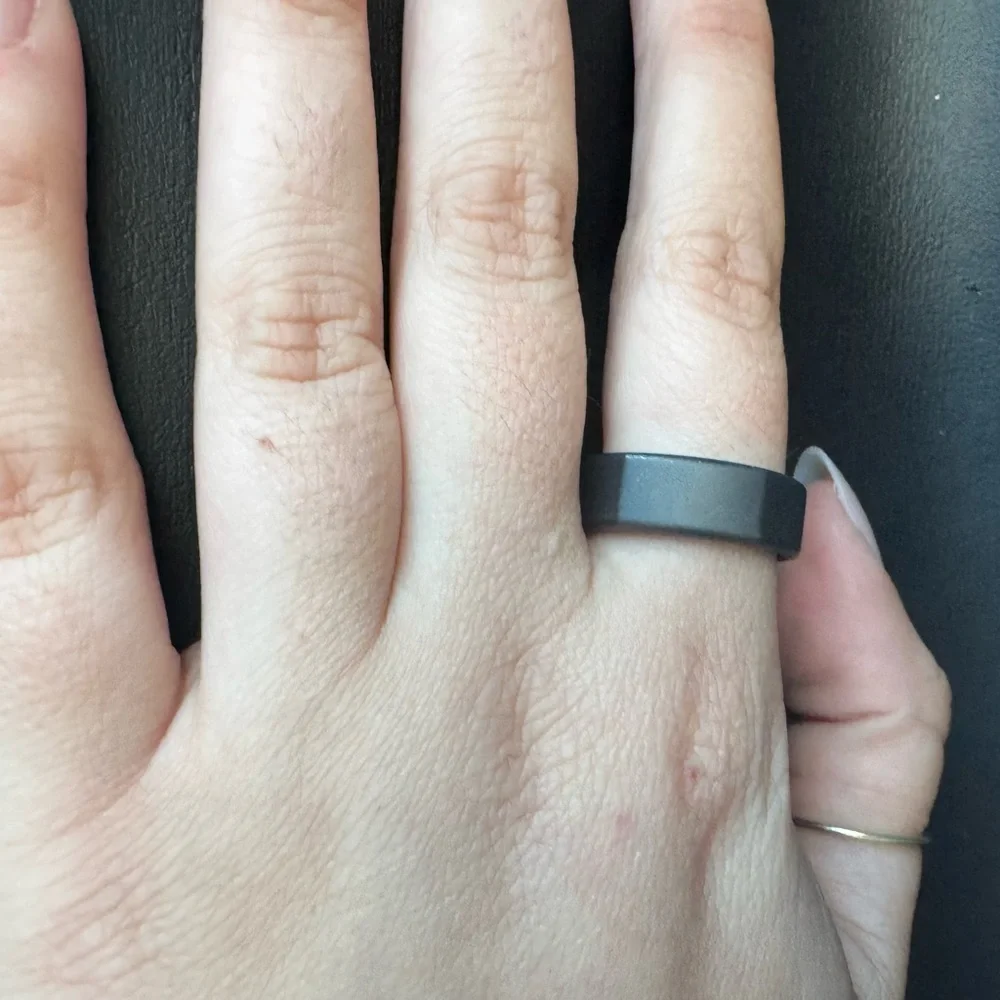 Oura ring gen 3 Color: stealth Size: 10 Style: heritage